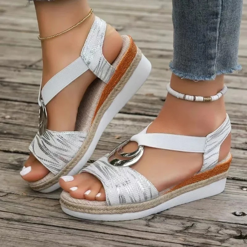 Laura – Orthopedic Sandals for Unmatched Comfort